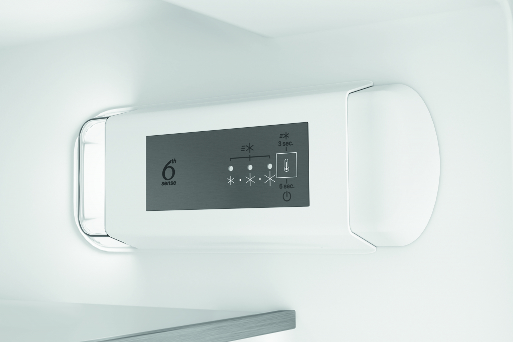Хладилник за вграждане Whirlpool WHC18 T132 - Image 4